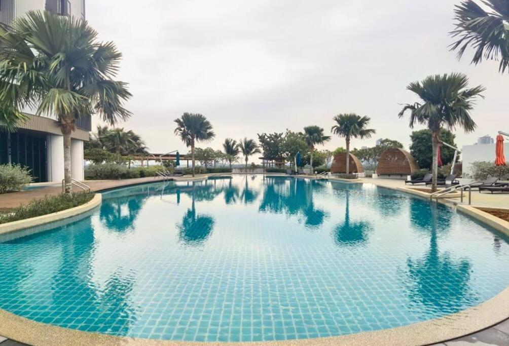 C0704 Almas Suite Seaview & Netflix Stay Nusajaya  Exterior foto