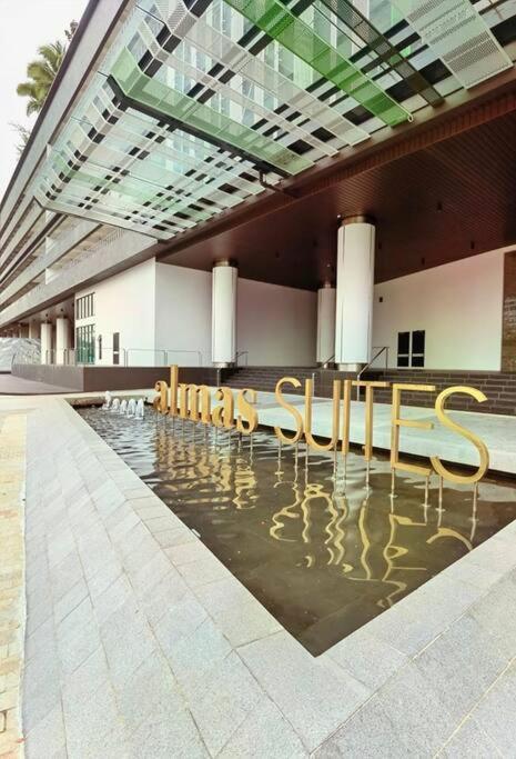 C0704 Almas Suite Seaview & Netflix Stay Nusajaya  Exterior foto